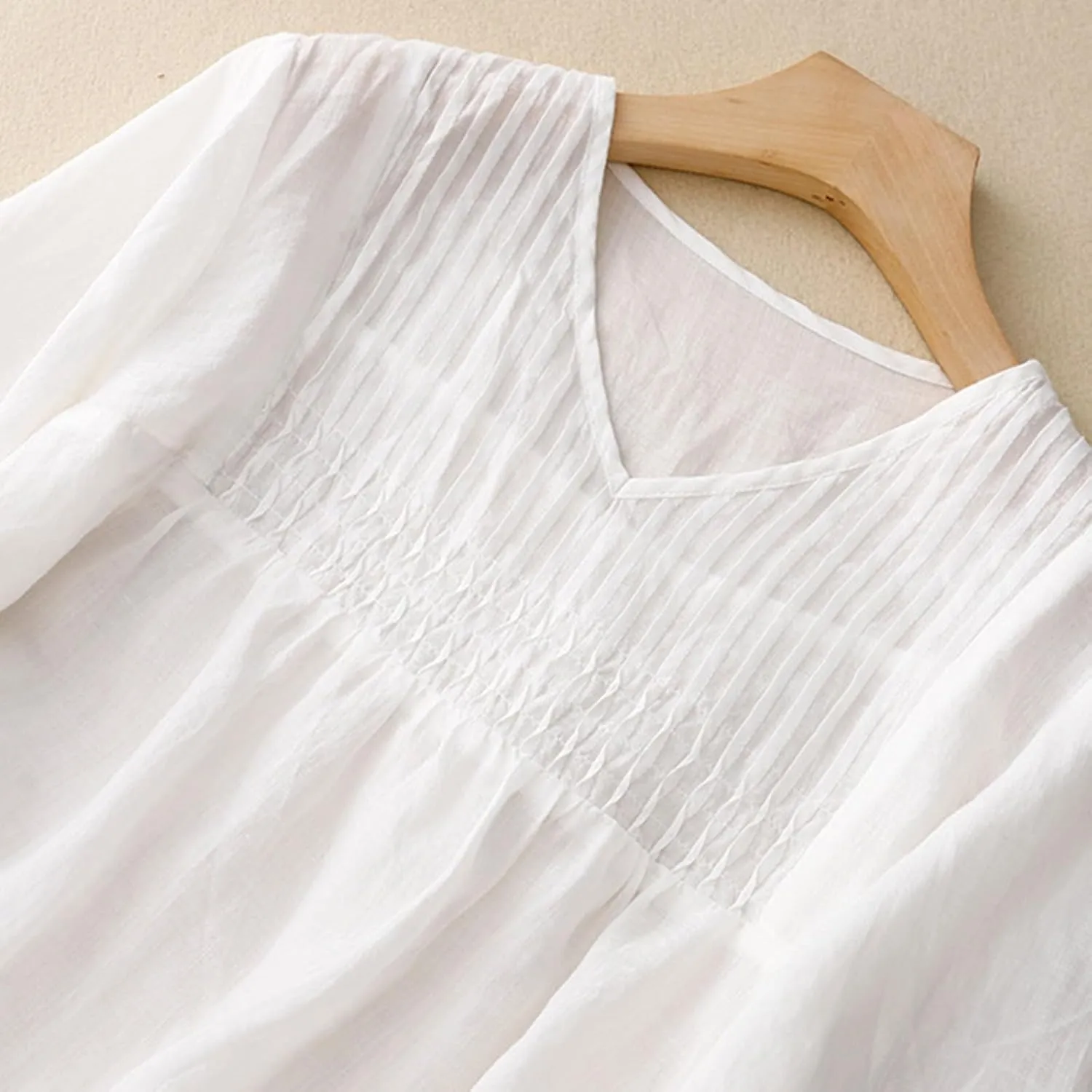 Women Cotton Linen Tops Puff Half Sleeve Solid Color Pleated V Neck Shirts Casual Loose Fit Babydoll Blouse